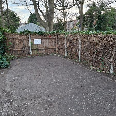 Country Style, 2 Bedroom House, Parking And Superb Location 诺里奇 外观 照片