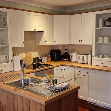 Country Style, 2 Bedroom House, Parking And Superb Location 诺里奇 外观 照片